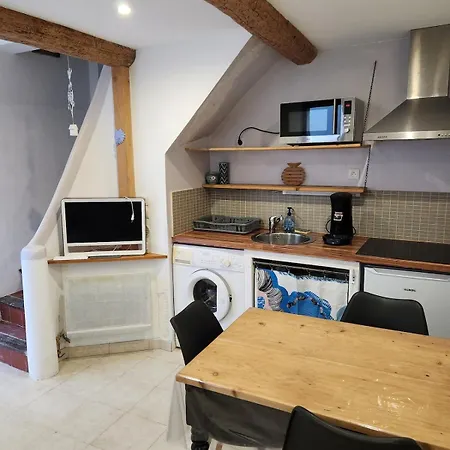 Mini House Hébergement de vacances Assignan