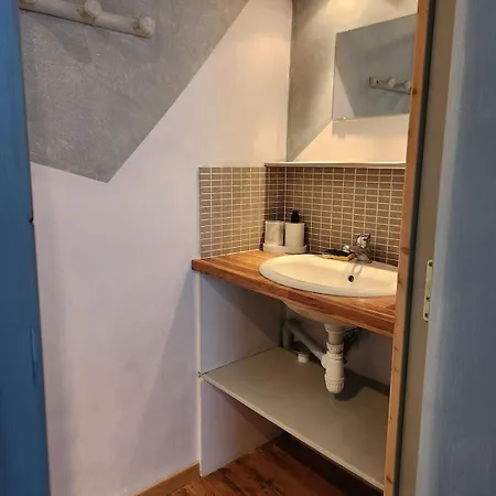 Mini House *